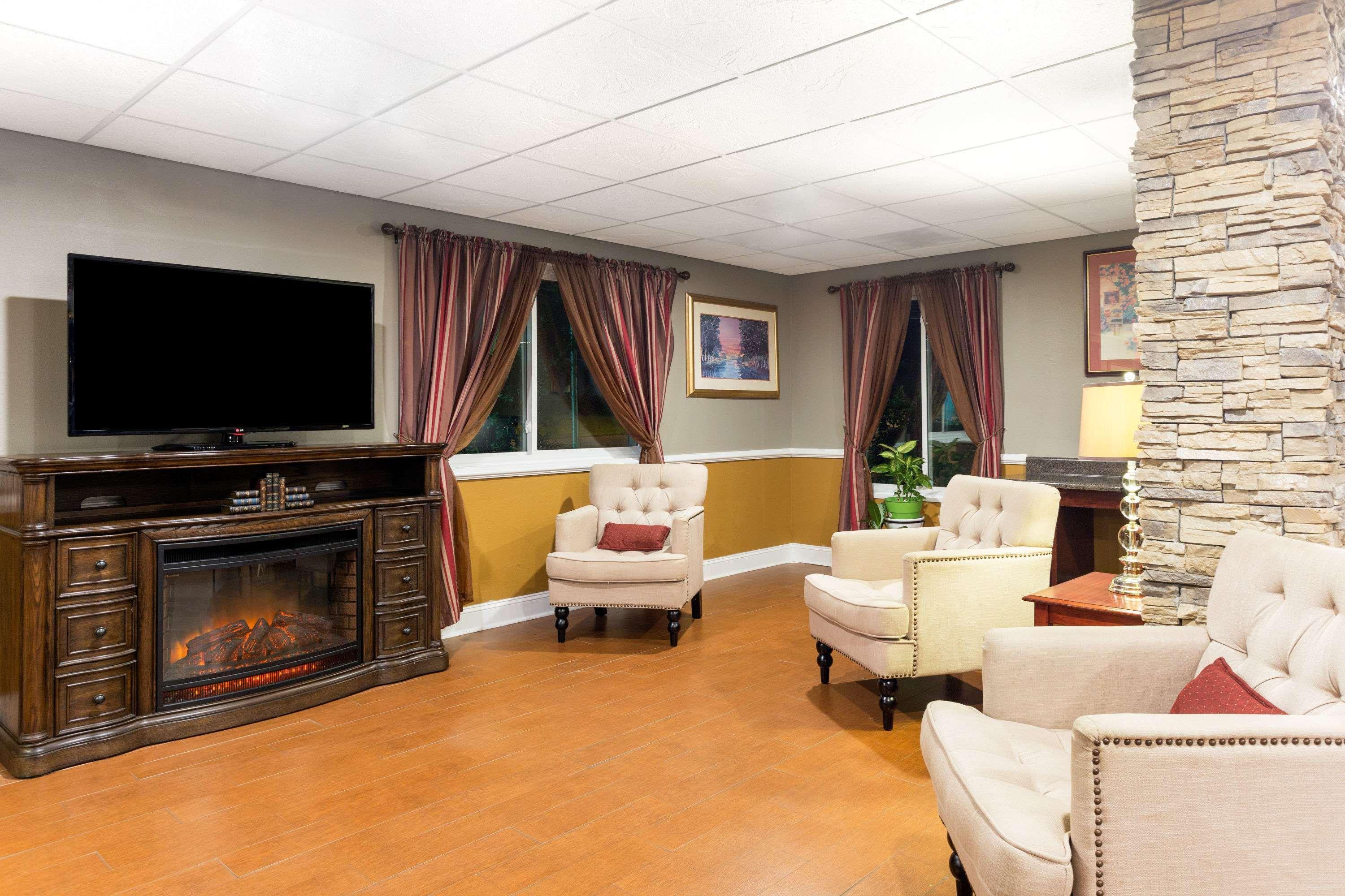 Hotel Baymont By Wyndham Cordele Exterior foto