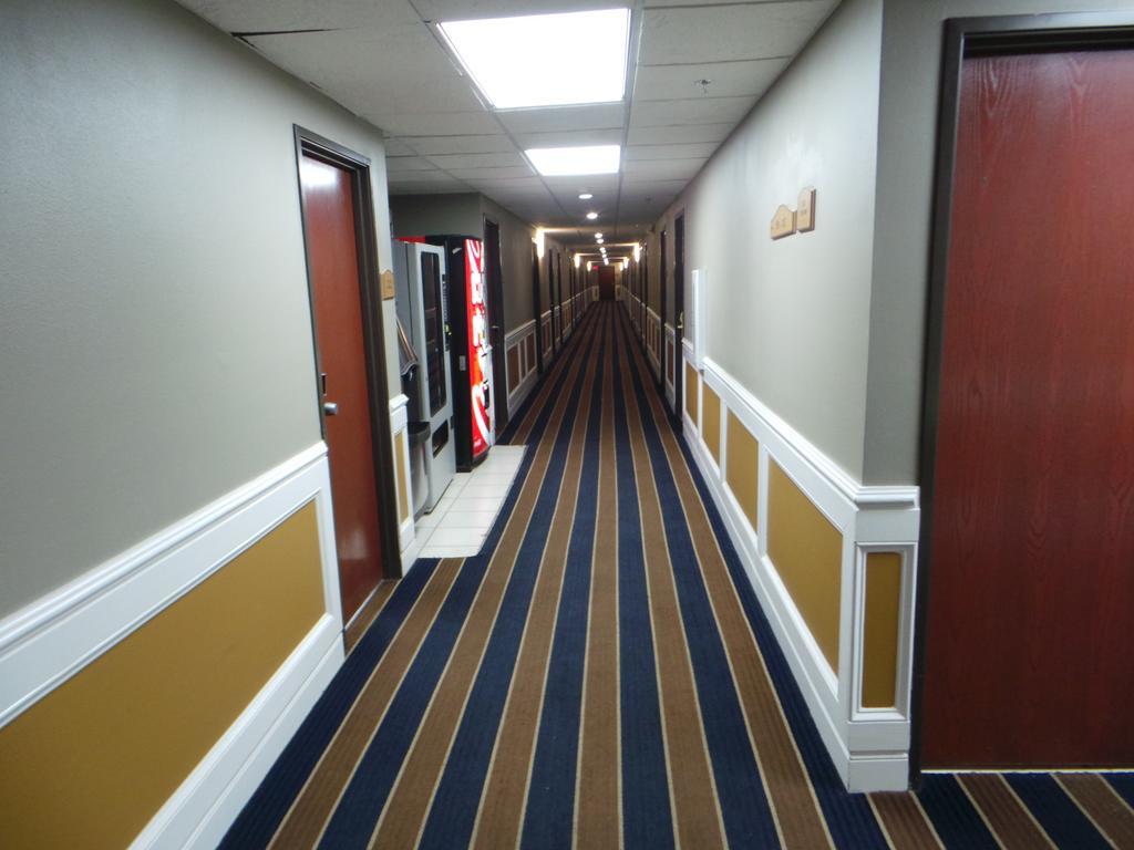 Hotel Baymont By Wyndham Cordele Exterior foto